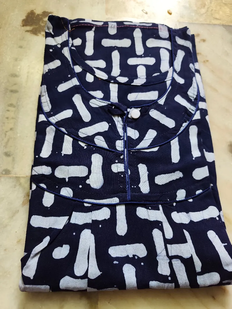 Batic nighties 10 - Image 1