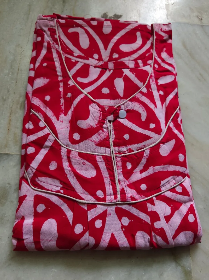 Batic nighties 3 - Image 1